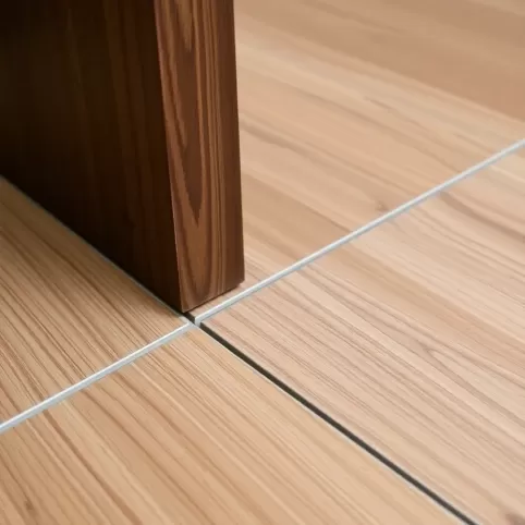 Łączenie paneli z płytkami bez listwy